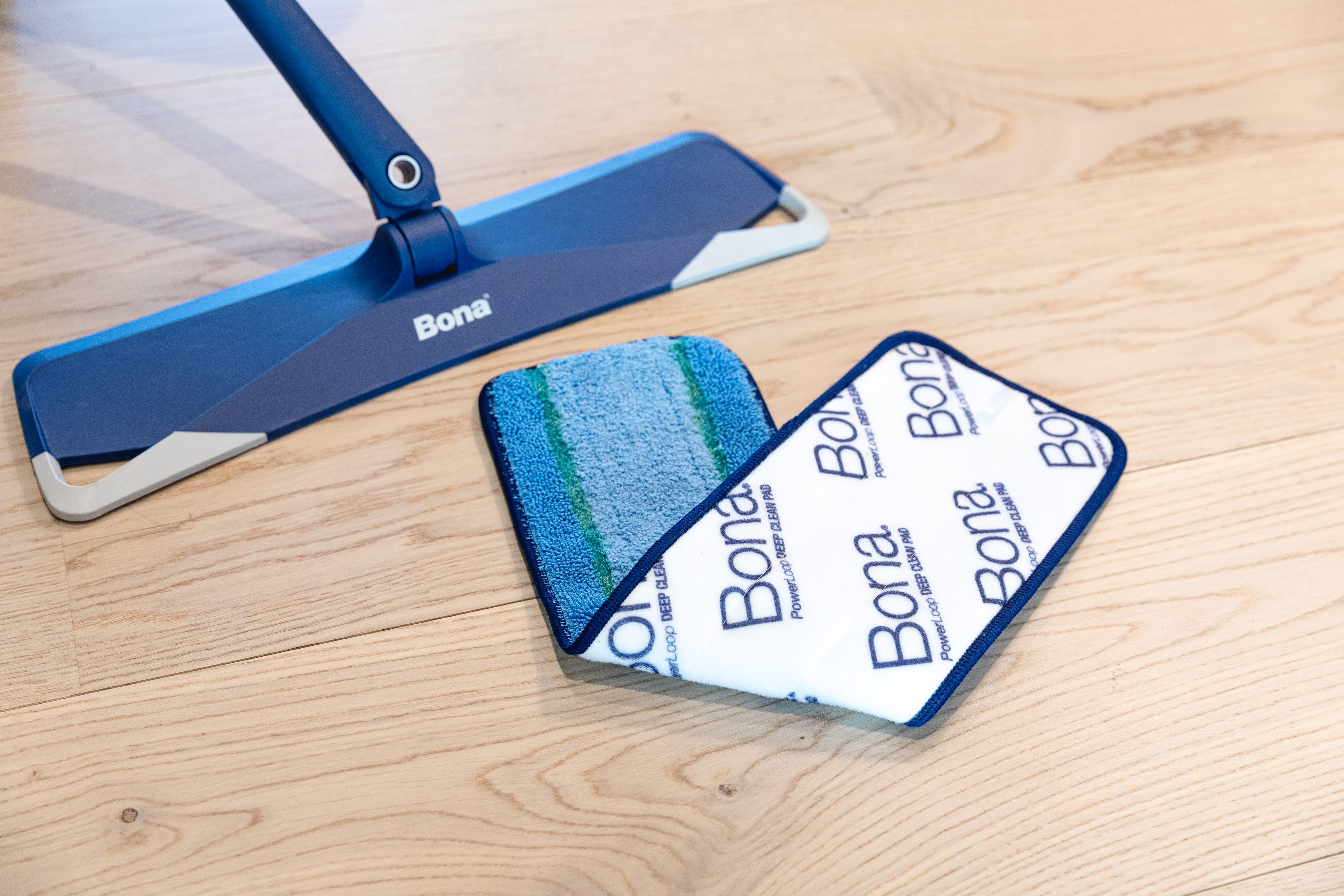 Bona_Stick mop_Microfiber deepclean pad_wood floor.jpg