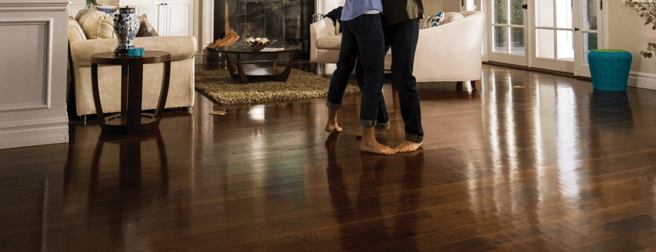 28 Streak-free hardwood floors 1280x492px.png